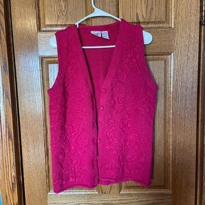 🦋3 for $10🦋 Vintage Pink Embroidered Button-Front Vest